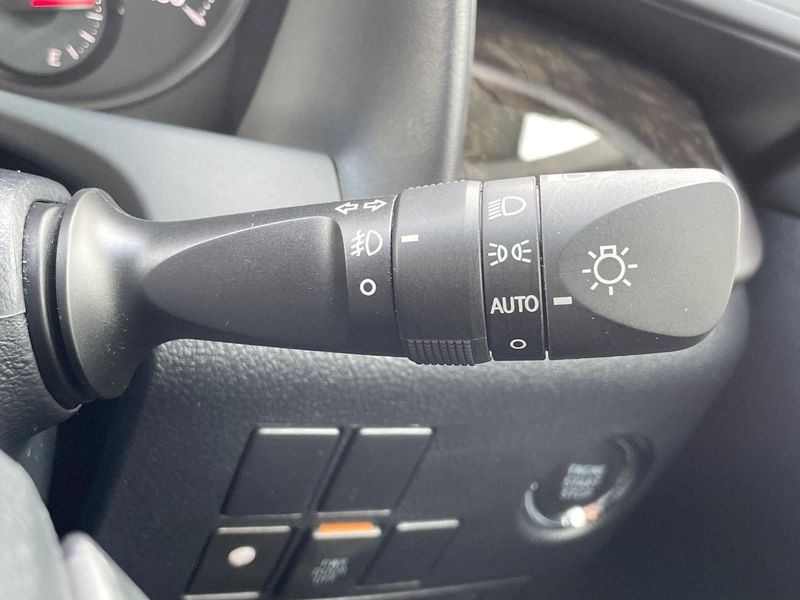 2015 Toyota Vellfire DBA-AGH30W (UW-6aa0cca55049a)[23]