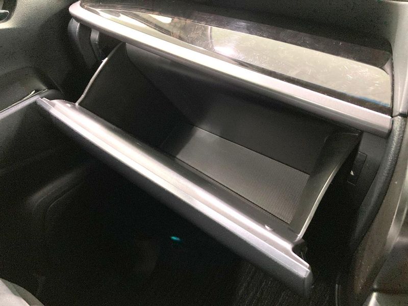 2017 Toyota Vellfire DBA-AGH30W (UW-6aa0cca9b2459)[17]