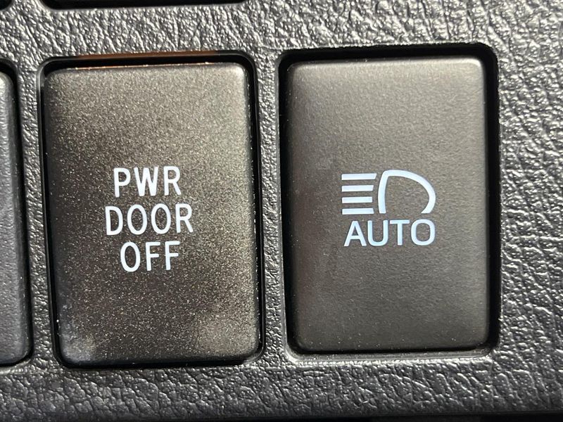 2020 Toyota Alphard 3BA-AGH30W (UW-6aa0ccb33b9f1)[27]