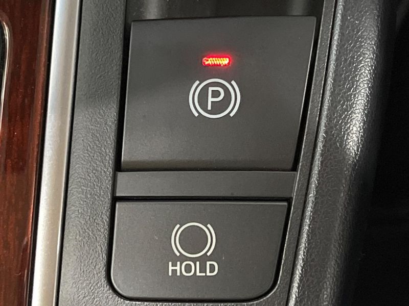 2016 Toyota Vellfire DBA-AGH35W (UW-6aa0ccbf018af)[28]