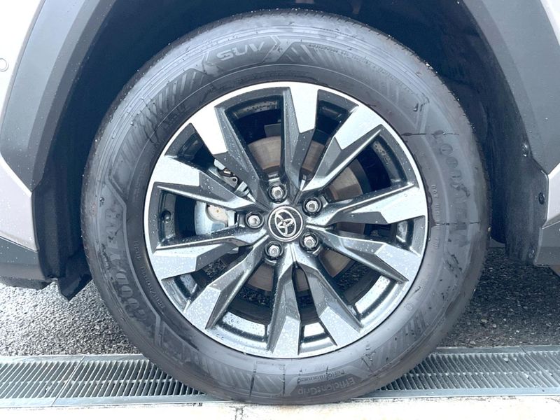 2026 Toyota RAV4 6AA-AXAN64 (UW-6aa0cce1f2311)[13]