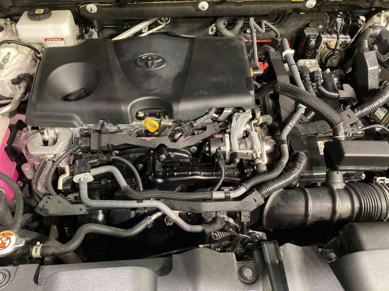 2021 Toyota Harrier Hybrid 6AA-AXUH80 (UW-6aa0cce8bdbe4)[8]