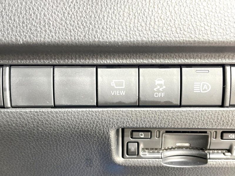 2023 Toyota Harrier Hybrid 6AA-AXUH80 (UW-6aa0cceaaa01b)[24]