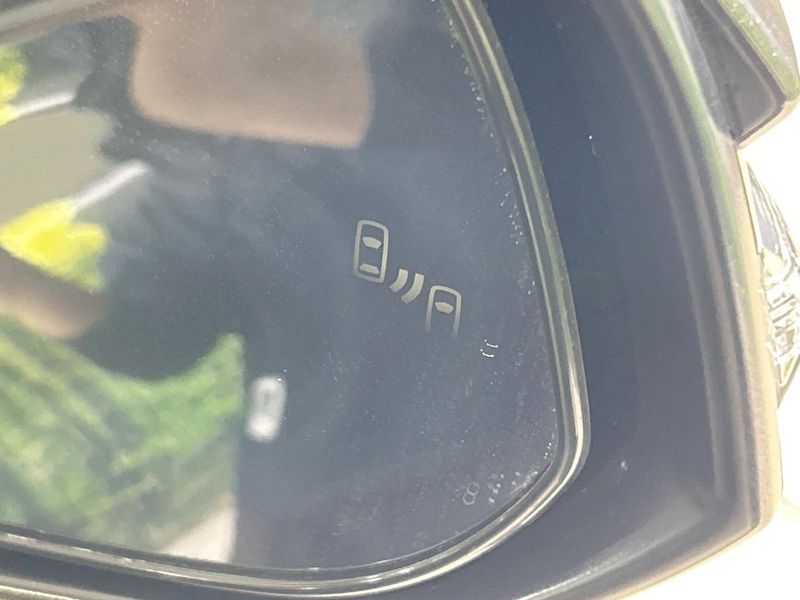 2023 Toyota Harrier Hybrid 6AA-AXUH80 (UW-6aa0cceb3dc5a)[15]