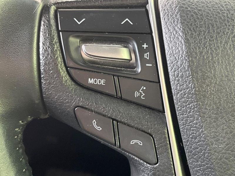 2018 Toyota Vellfire Hybrid DAA-AYH30W (UW-6aa0ccf7395da)[26]