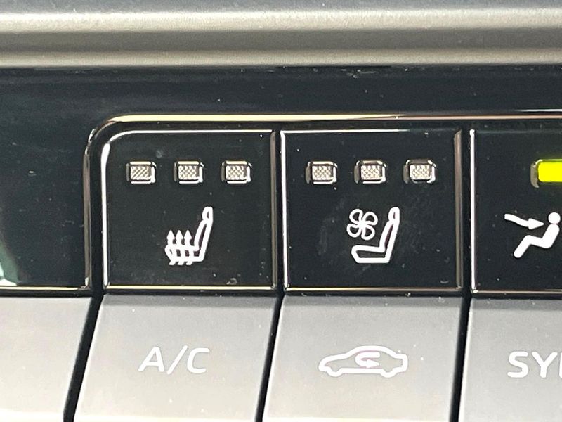 2023 Toyota Crown Crossover 6AA-AZSH35 (UW-6aa0cd01c0cd4)[29]