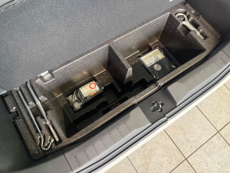 2021 Mitsubishi eK Cross Space 5AA-B34A (UW-6aa0cd1d9da75)[23]