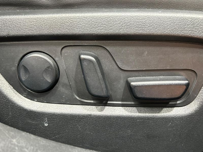 2019 Mazda CX-30 3DA-DM8P (UW-6aa0cd61a3275)[4]