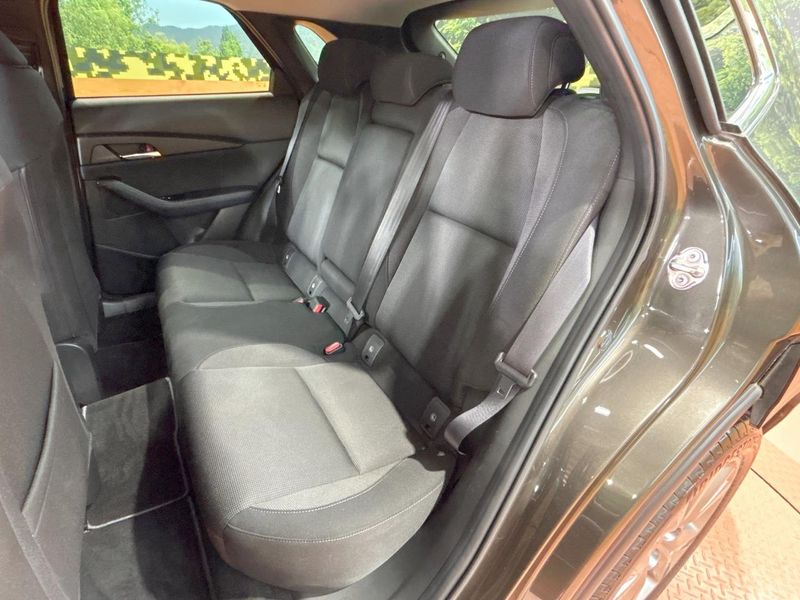 2021 Mazda CX-30 5BA-DMEP (UW-6aa0cd656a2c9)[23]
