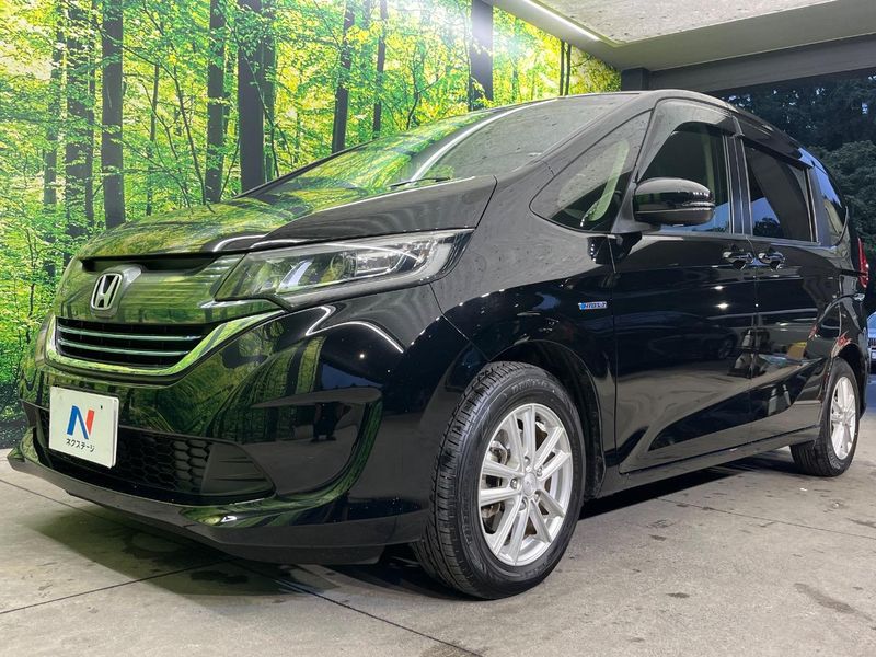 2017 Honda Freed Plus Hybrid DAA-GB7 (UW-6aa0cd8648fe0)[5]