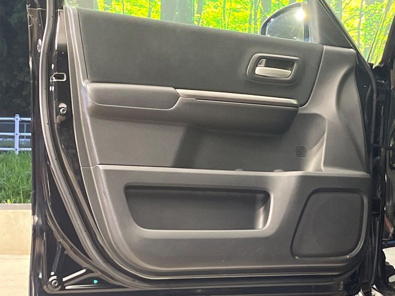 2017 Honda Freed Plus Hybrid DAA-GB7 (UW-6aa0cd8648fe0)[18]