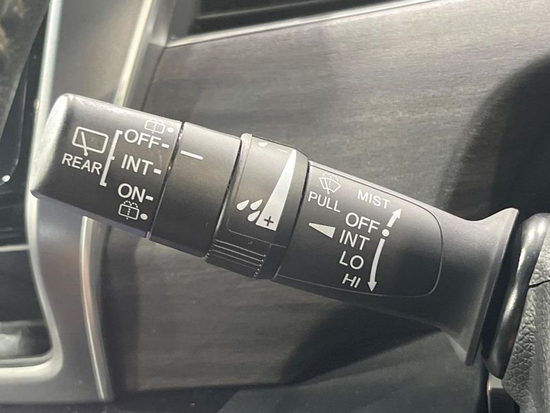 2017 Honda Freed hybrid DAA-GB7 (UW-6aa0cd8648d8d)[27]