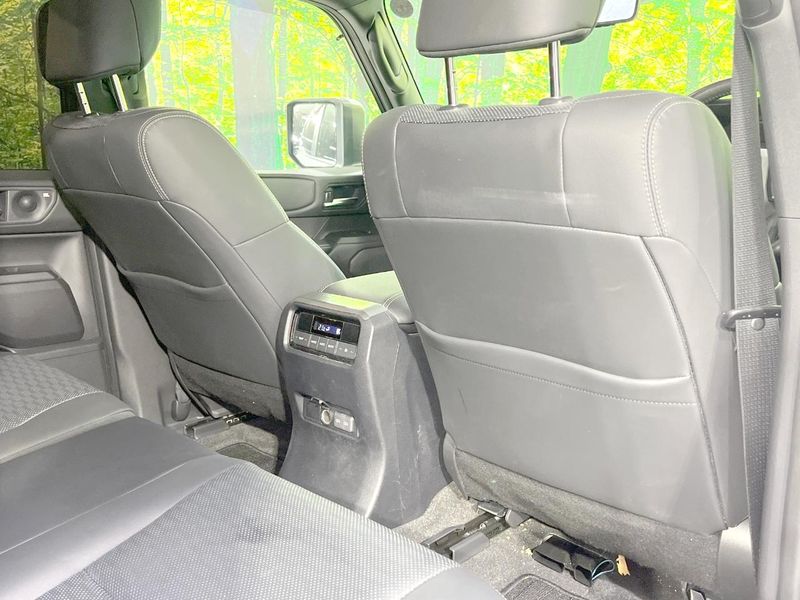 2025 Toyota Land Cruiser 250 3DA-GDJ250W (UW-6aa0cd911021e)[11]