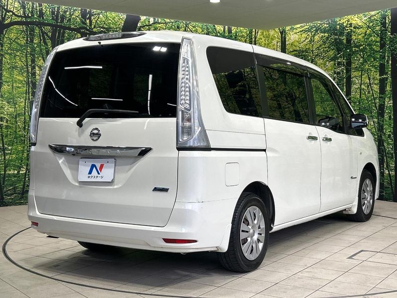 2013 Nissan Serena DAA-HC26 (UW-6aa0cdd75e7e0)[25]