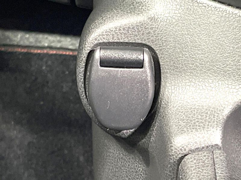 2017 Nissan Note DAA-HE12 (UW-6aa0cdda22c0c)[27]