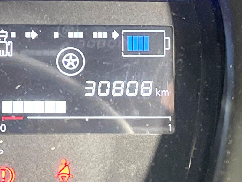 2017 Nissan Note DAA-HE12 (UW-6aa0cdda22c0c)[2]