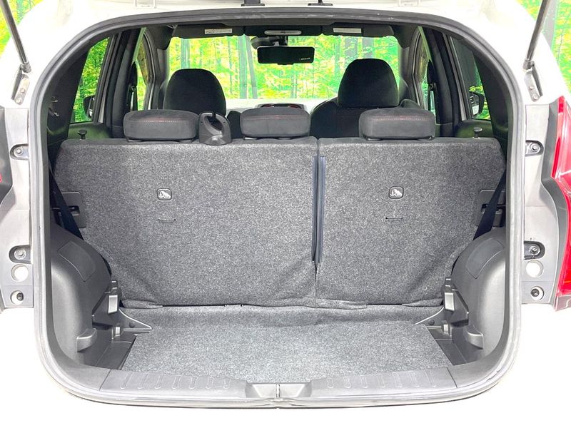 2017 Nissan Note DAA-HE12 (UW-6aa0cdda22c0c)[17]