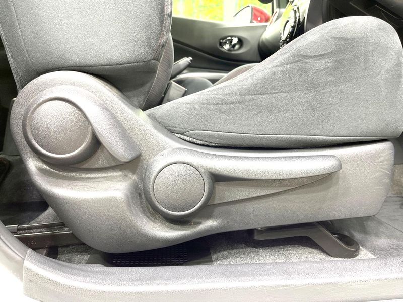 2017 Nissan Note DAA-HE12 (UW-6aa0cdda22c0c)[14]