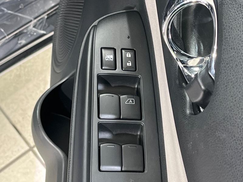 2018 Nissan Note DAA-HE12 (UW-6aa0cddba962b)[23]