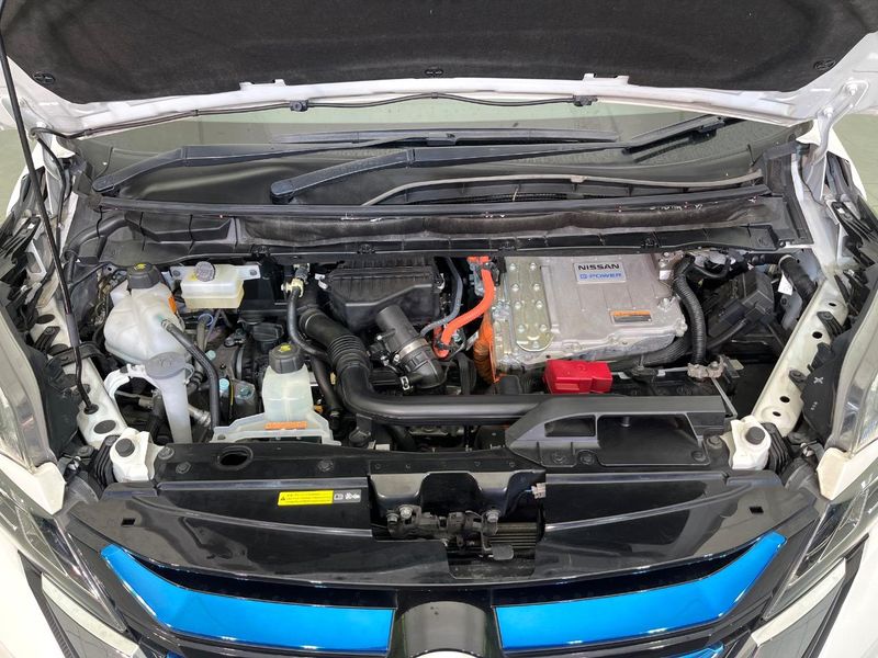 2018 Nissan Serena DAA-HFC27 (UW-6aa0cdee7702f)[4]