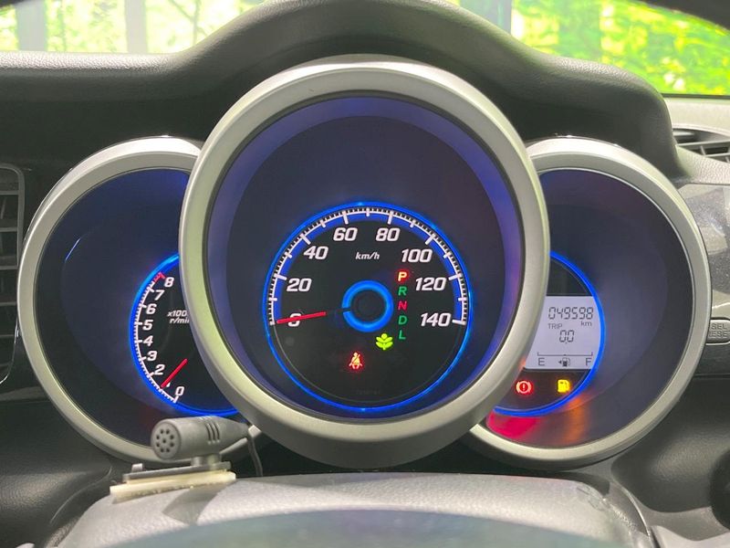 2014 Honda N-BOX CUSTOM DBA-JF1 (UW-6aa0ce123b1d8)[28]