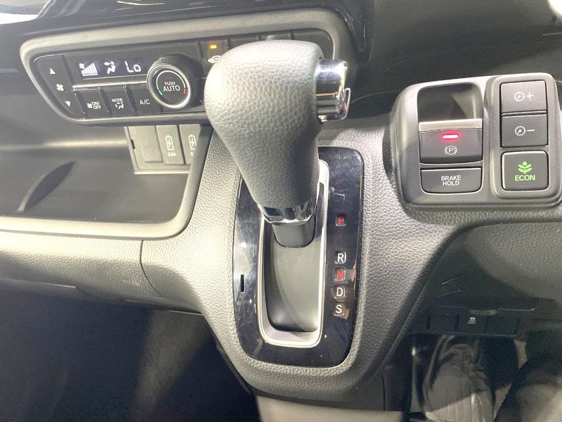 2023 Honda N-BOX CUSTOM 6BA-JF3 (UW-6aa0ce3d6141a)[25]