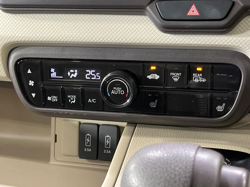 2019 Honda N-BOX DBA-JF4 (UW-6aa0ce4023a06)[22]
