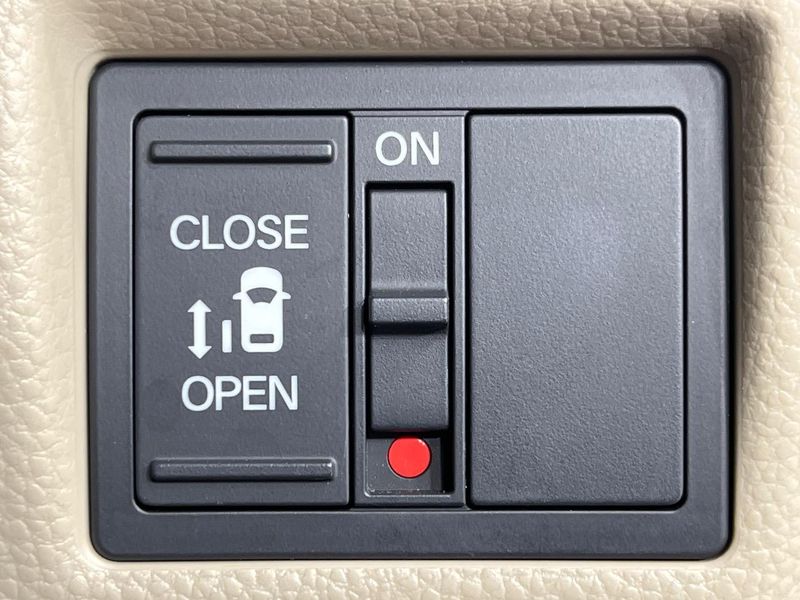 2019 Honda N-BOX DBA-JF4 (UW-6aa0ce4023a06)[14]