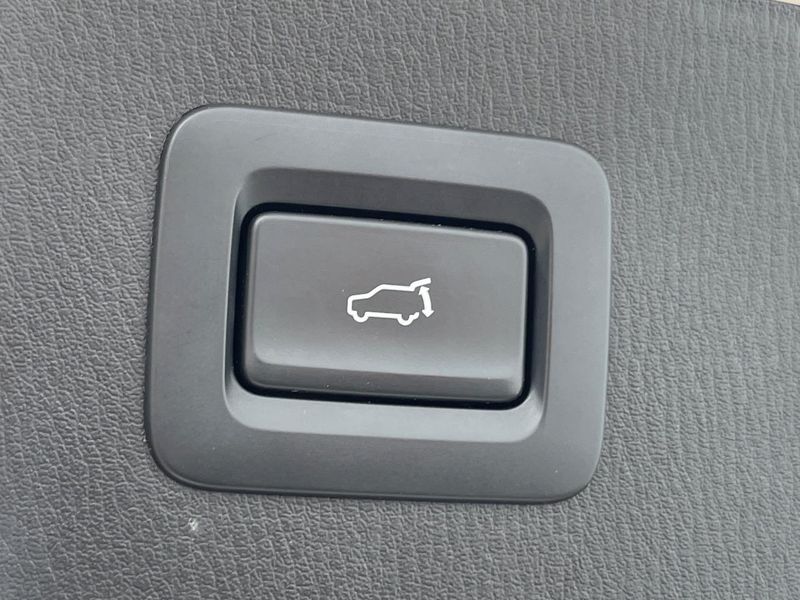 2022 Mazda CX-5 3DA-KF2P (UW-6aa0ce78dd5a2)[28]
