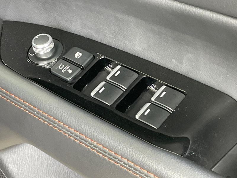 2024 Mazda CX-5 3DA-KF2P (UW-6aa0ce7aa521c)[26]