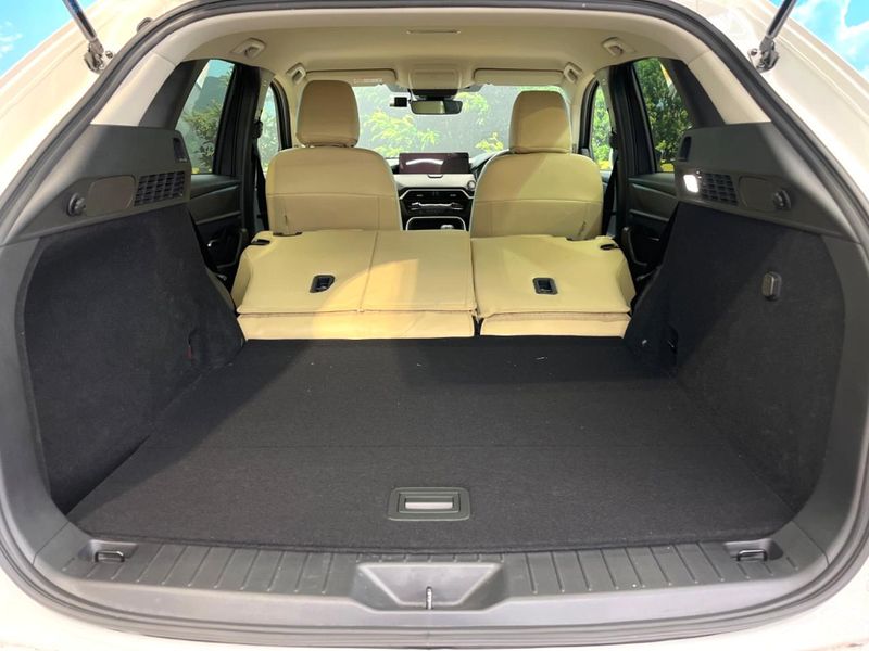 2024 Mazda CX-60 5BA-KH5P (UW-6aa0ce89c698f)[22]