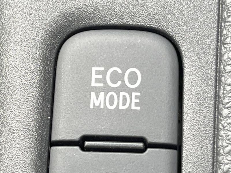 2022 Toyota Yaris 5BA-KSP210 (UW-6aa0ce8d604e6)[15]