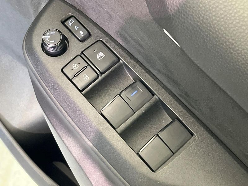 2023 Toyota Yaris 5BA-KSP210 (UW-6aa0ce8ee9b62)[26]