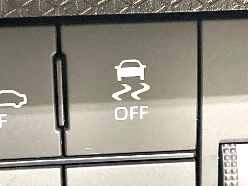 2020 Daihatsu Tanto 6BA-LA650S (UW-6aa0cec097f0d)[25]