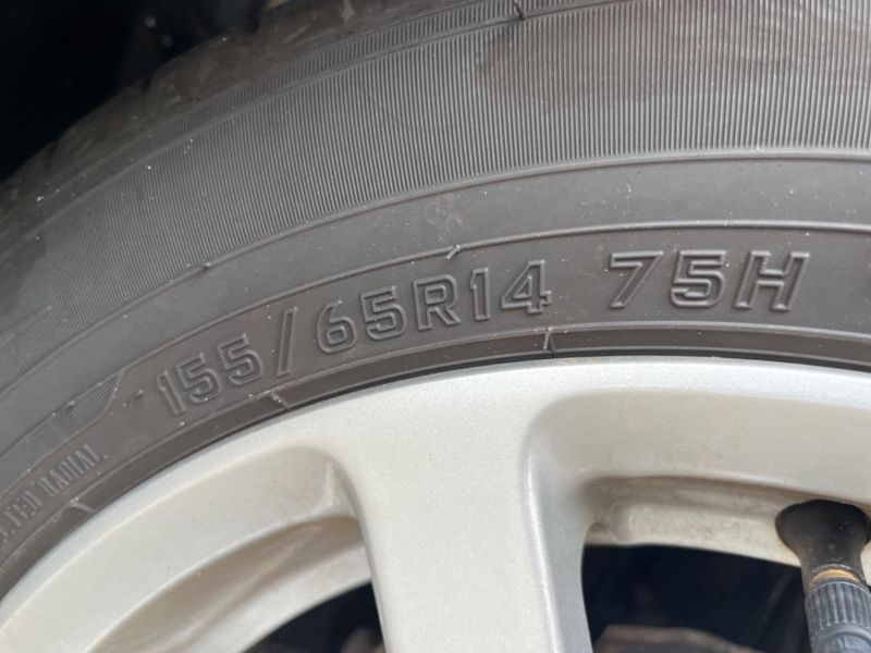 2016 Toyota Pixis Mega DBA-LA700A (UW-6aa0cecc315bc)[8]