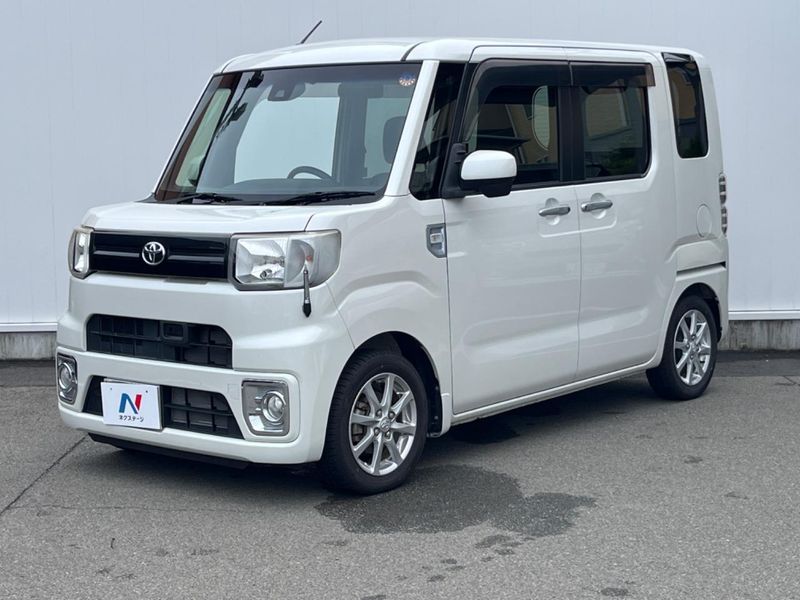 2016 Toyota Pixis Mega DBA-LA700A (UW-6aa0cecc315bc)[11]