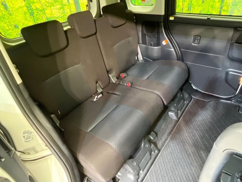 2022 Toyota Roomy 5BA-M900A (UW-6aa0cef7d27fc)[17]