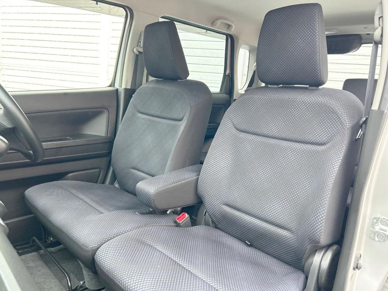 2018 Suzuki Wagon R DAA-MH55S (UW-6aa0cf2627d79)[26]