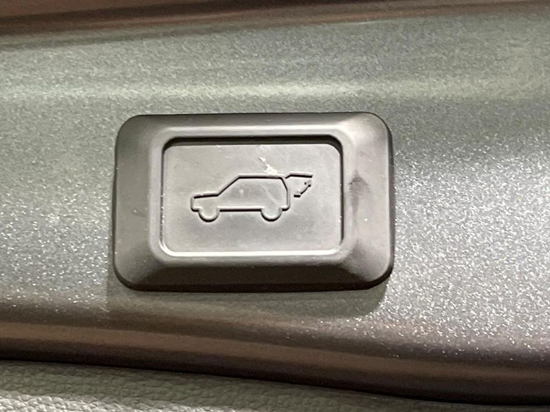 2023 Toyota RAV4 6BA-MXAA54 (UW-6aa0cf8368bb1)[17]