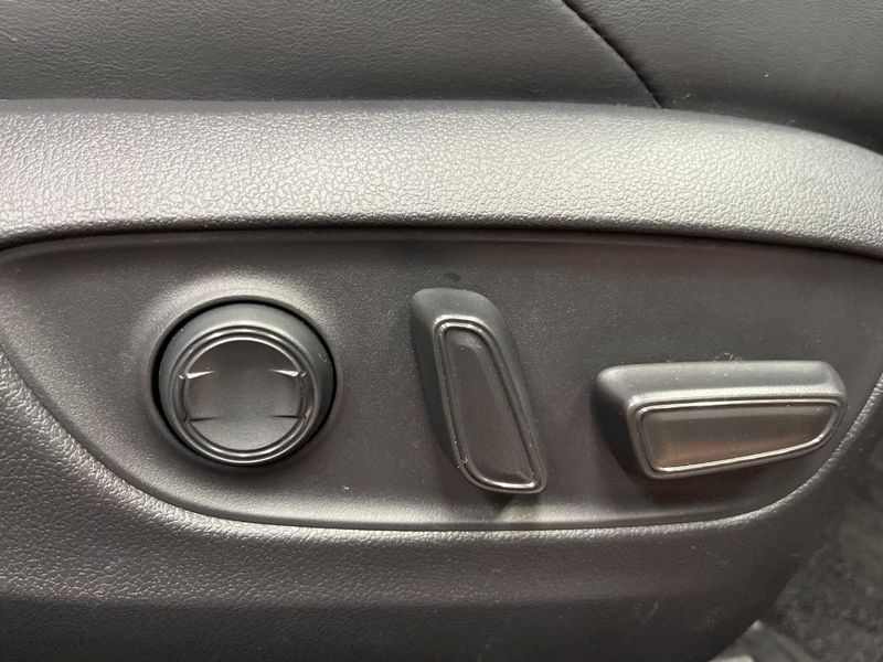 2023 Toyota RAV4 6BA-MXAA54 (UW-6aa0cf8368bb1)[27]
