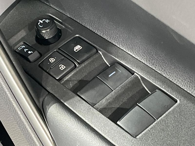 2026 Toyota Corolla Cross 6AA-MXGH15 (UW-6aa0cf85cca22)[21]