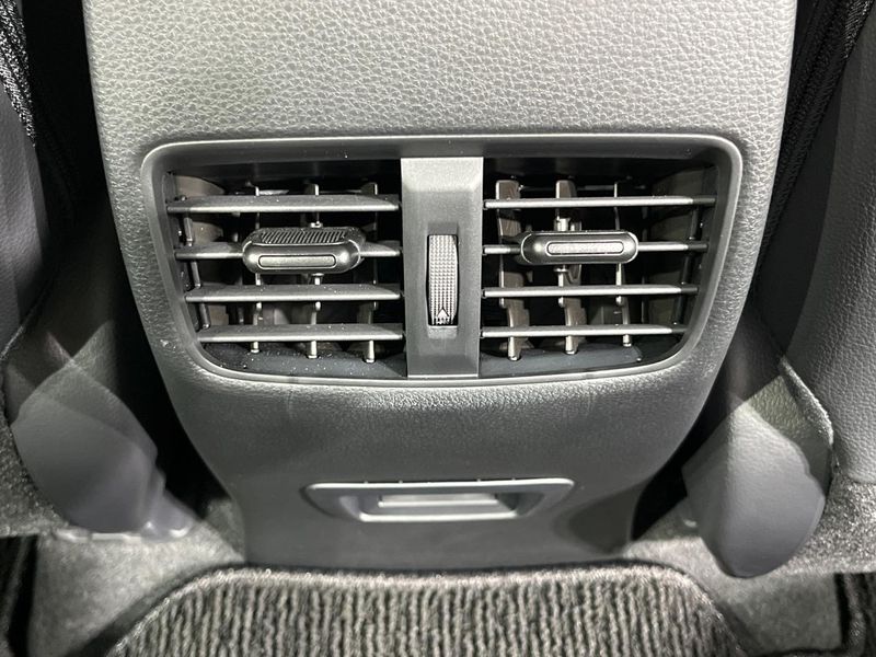 2026 Toyota Corolla Cross 6AA-MXGH15 (UW-6aa0cf85cca22)[19]