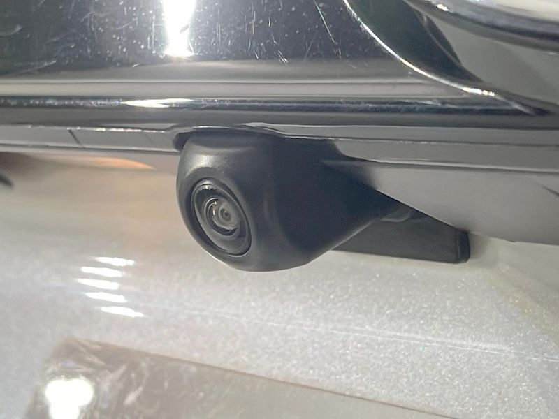 2024 Toyota Yaris Cross 6AA-MXPJ10 (UW-6aa0cf96b0e24)[27]