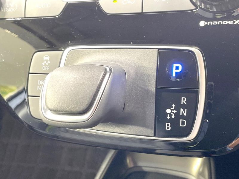 2021 Toyota Aqua 6AA-MXPK11 (UW-6aa0cf9b332ea)[26]