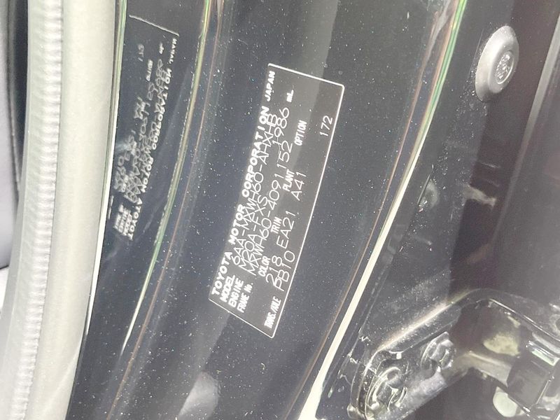2024 Toyota Prius 6AA-MXWH60 (UW-6aa0cfbfc2b12)[1]