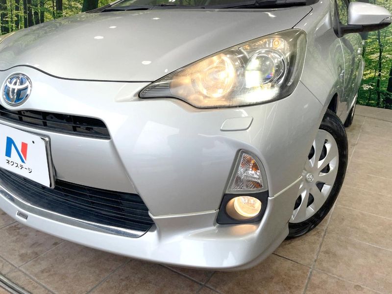2012 Toyota Aqua DAA-NHP10 (UW-6aa0cfdc32678)[27]
