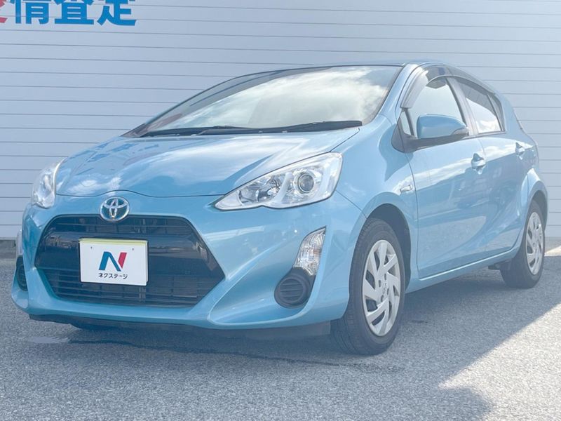 2015 Toyota Aqua DAA-NHP10 (UW-6aa0cfe028c4d)[4]