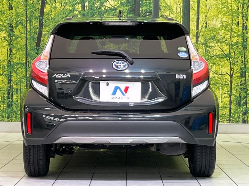 2017 Toyota Aqua DAA-NHP10H (UW-6aa0cfe3f1288)[7]