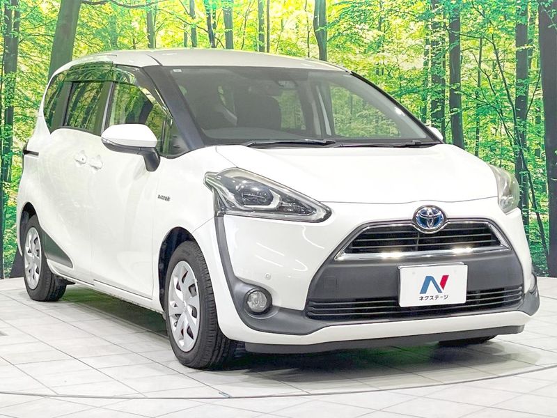2015 Toyota Sienta DAA-NHP170G (UW-6aa0cfe92a673)[18]