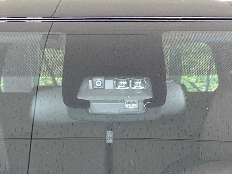 2015 Toyota Sienta DAA-NHP170G (UW-6aa0cfe944987)[21]